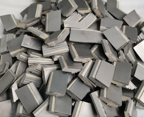 طوابق مركزية للكربيد التنغسترونية