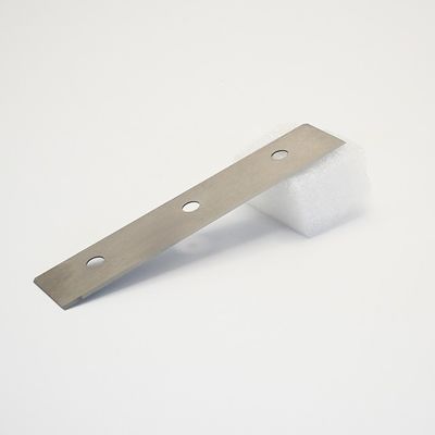 سبيكة كربيد التنغستن المصنوعة حسب الطلب ثلاث ثقوب صناعة الألياف الكيميائية الشقية شفرة فيلم القماش الشقية سكين آلة صناعية