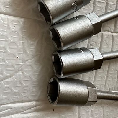 فوهة الكربيد المصنوعة من الأسمنت قابلة للتخصيص للحفر في حقول النفط 1000 درجة مئوية المقاومة